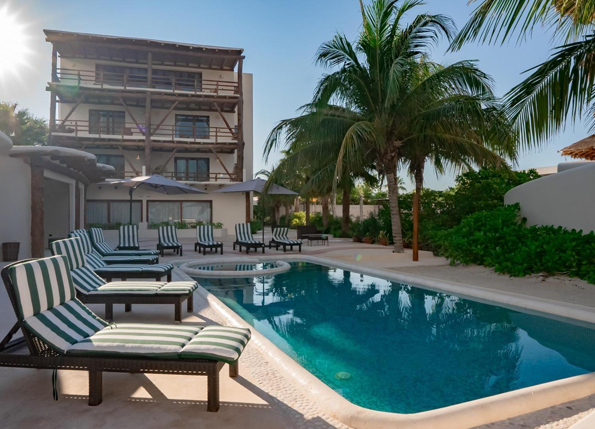 Beach Front Hotel Boutique Dk House Isla Holbox Екстериор снимка