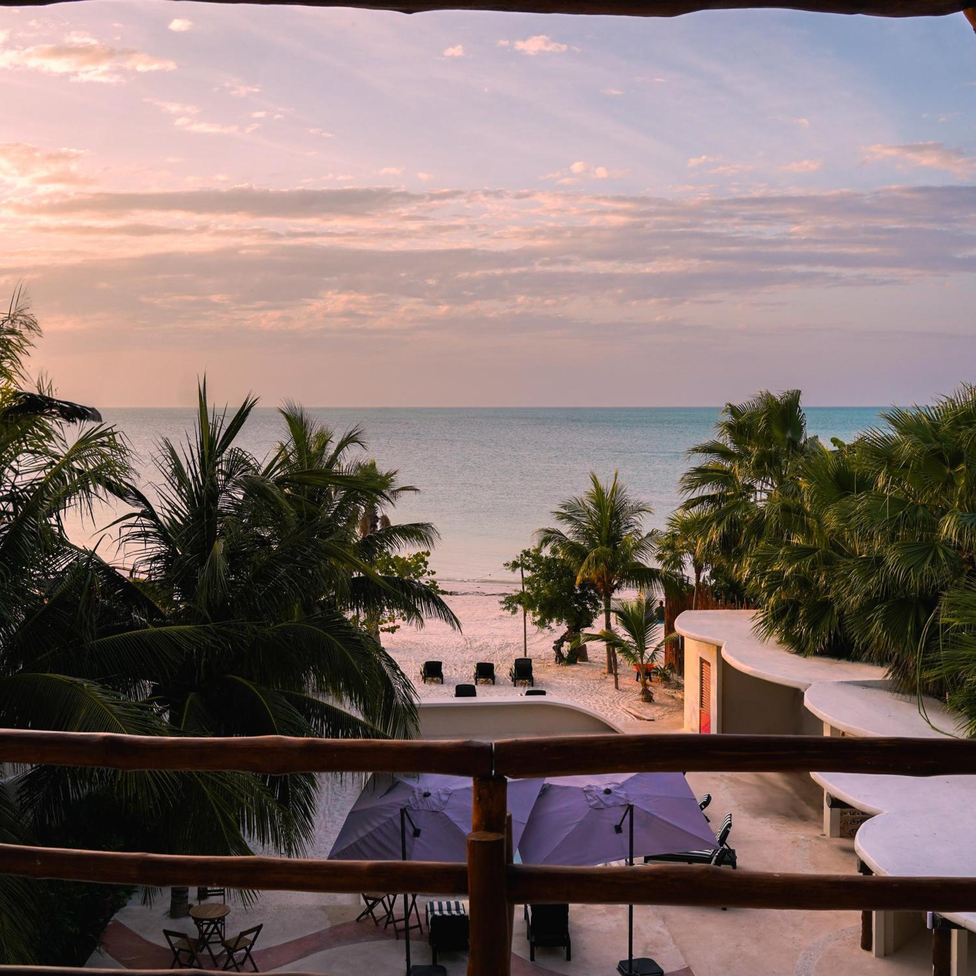 Beach Front Hotel Boutique Dk House Isla Holbox Екстериор снимка